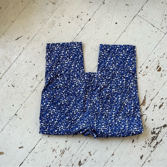 Talbot' Floral Signature Capris Pants - Picture 9 of 15